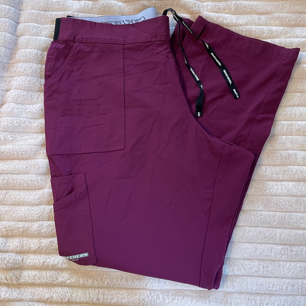 Sketchers maroon scrub pants